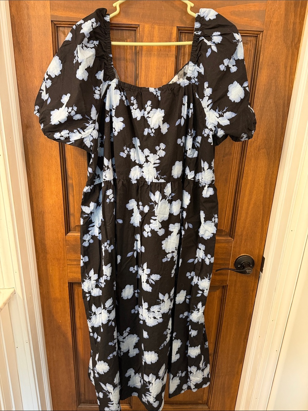 Black Floral Puff-Sleeve Midi Dress - Time and Tru